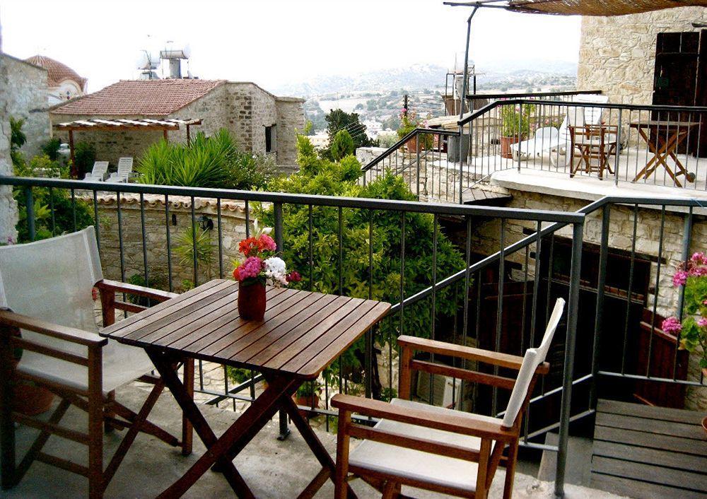 Traditional Village Houses Skarinou Exterior foto
