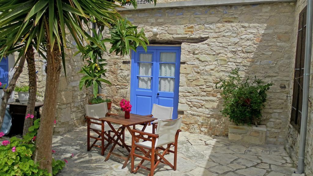 Traditional Village Houses Skarinou Exterior foto