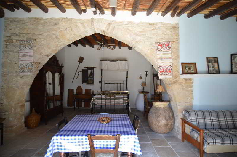 Traditional Village Houses Skarinou Exterior foto